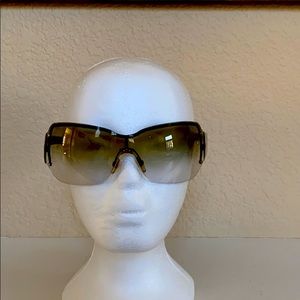 Gucci Shield Sunglass